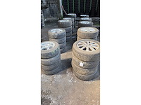 Autobanden met aluminium velgen 10x4 - afbeelding 1 van  12