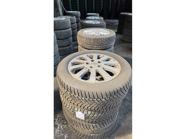 Autobanden met aluminium velgen 10x4 - afbeelding 5 van  12