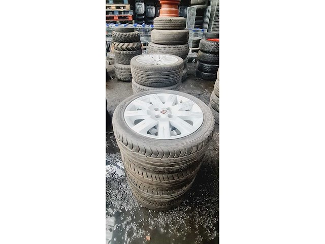 Autobanden met aluminium velgen 12x4 - afbeelding 5 van  25