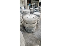 Autobanden met aluminium velgen 12x4 - afbeelding 9 van  25