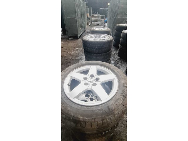 Autobanden met aluminium velgen 12x4 - afbeelding 17 van  25