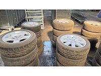 Autobanden met aluminium velgen 12x4 - afbeelding 12 van  15