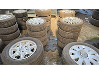 Autobanden met aluminium velgen 12x4 - afbeelding 4 van  15