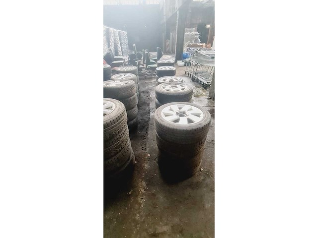 Autobanden met aluminium velgen 13x4 - afbeelding 3 van  20