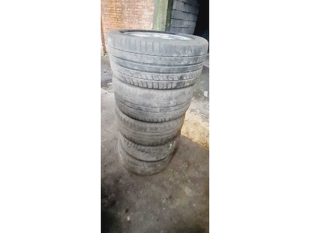 Autobanden met aluminium velgen 5x5 - afbeelding 9 van  19