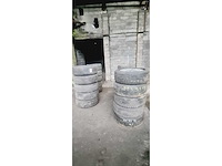 Autobanden met aluminium velgen 5x5 - afbeelding 12 van  19