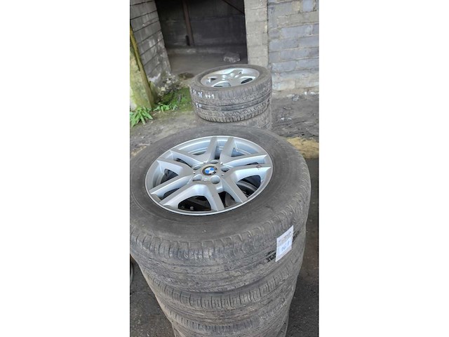 Autobanden met aluminium velgen 5x5 - afbeelding 14 van  14