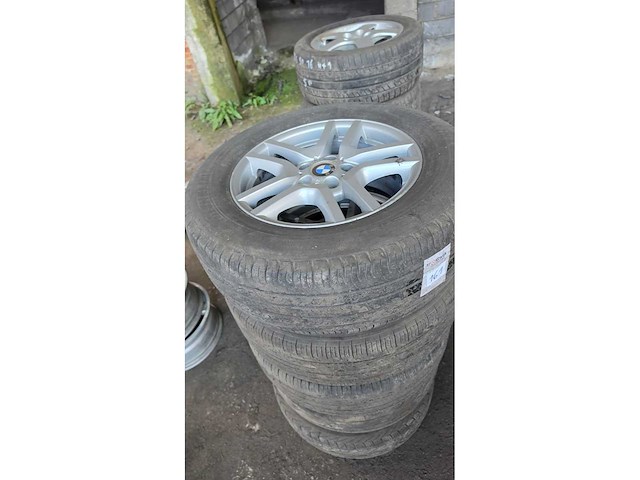 Autobanden met aluminium velgen 5x5 - afbeelding 3 van  14