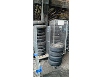 Autobanden met velgen (45x) - afbeelding 4 van  11