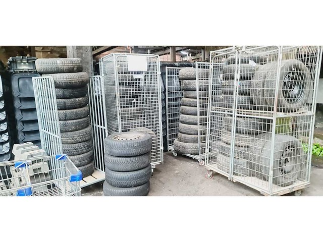 Autobanden met velgen (45x) - afbeelding 5 van  11