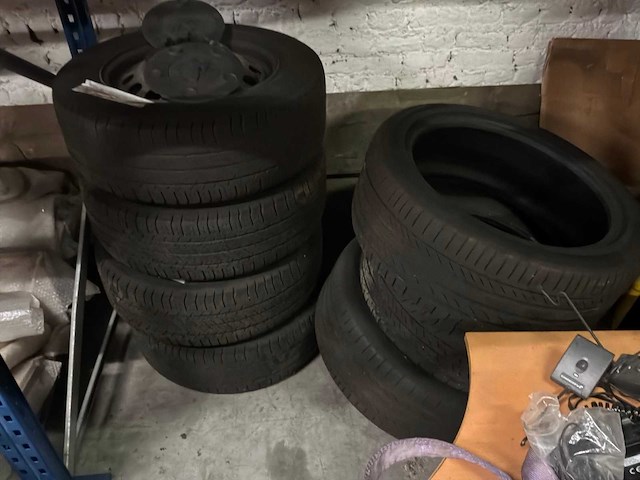 Autobanden - afbeelding 6 van  9