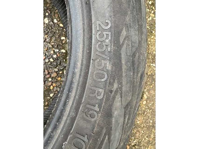 Autobanden - afbeelding 6 van  13