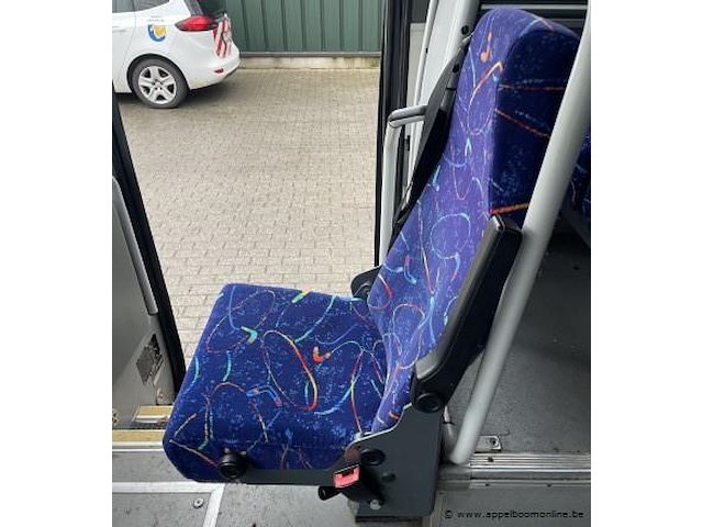 Autobus iveco irisbus, midirider, zga699l00e00453, 1e inschr 13/12/06, 5880cm³, diesel, km stand vlgs ltst keuring 245 269km, keuring geldig to 09/25, identificatieverslag, inschrijvingsbewijs, gelijkvormigheidsattest - afbeelding 4 van  25