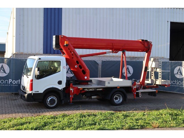 Autohoogwerker nissan cabstar 35.12 diesel 22m - afbeelding 1 van  1