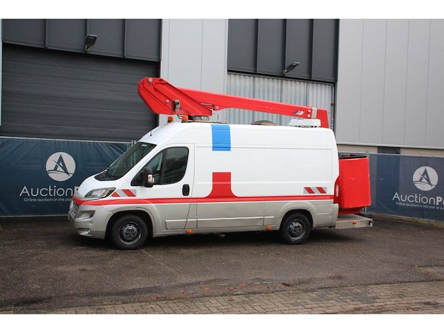 Autohoogwerker peugeot boxer 2.2hdi diesel 61kw 2016 - afbeelding 1 van  1