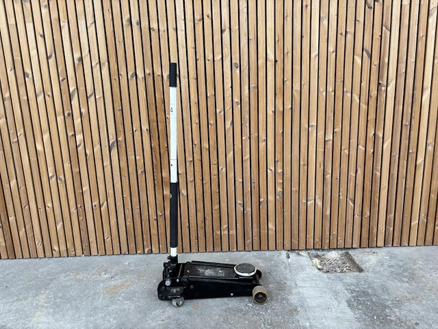 Autokrik - afbeelding 1 van  3
