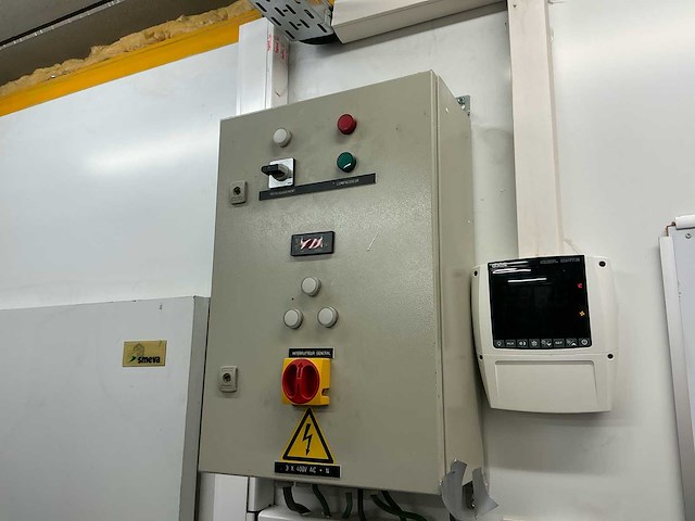 Automatenshop + koelcel - afbeelding 10 van  26