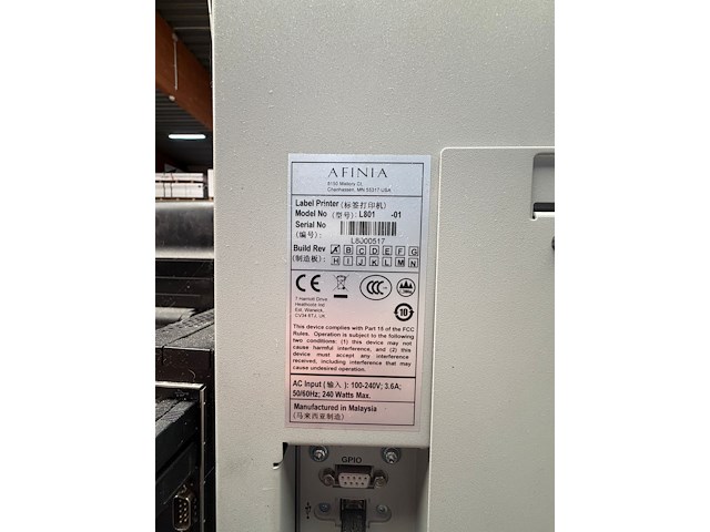 Automatische afwerkingslijn voor tapijten - afbeelding 6 van  32