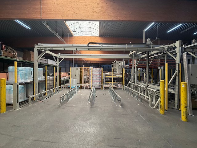 Automatische afwerkingslijn voor tapijten - afbeelding 22 van  32
