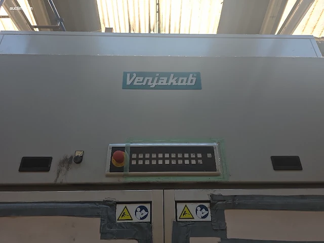 Automatische industriële spuitlakinstallatie /... - afbeelding 2 van  49