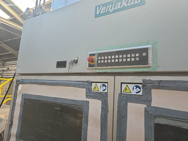 Automatische industriële spuitlakinstallatie /... - afbeelding 4 van  49