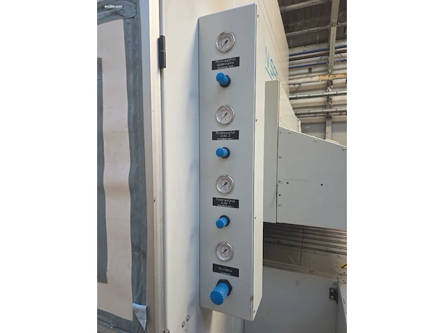 Automatische industriële spuitlakinstallatie /... - afbeelding 6 van  49