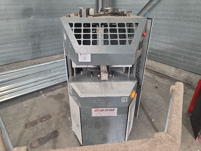 Automatische kopschuur en freesmachine bsm... - afbeelding 1 van  8