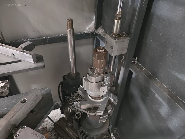 Automatische kopschuur en freesmachine bsm... - afbeelding 5 van  8