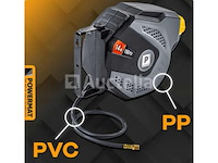 Automatische wandhaspel met luchtslang.