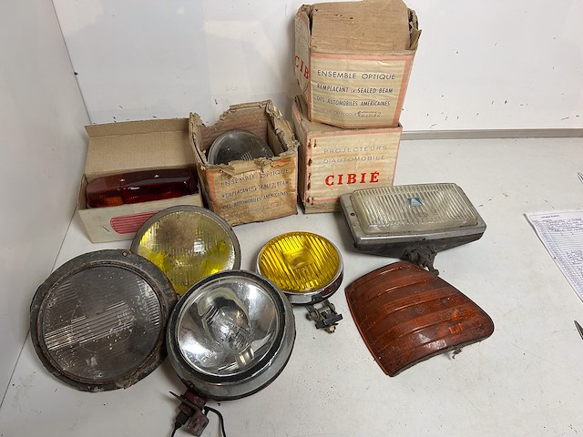 Automobilia 10 items - afbeelding 1 van  1