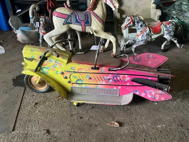 Autopede carrouselruimtemotor - afbeelding 1 van  5