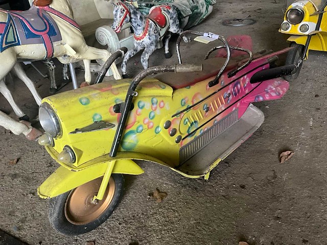 Autopede carrouselruimtemotor - afbeelding 3 van  5