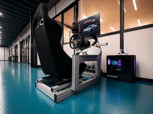 Autosimulatiestation / sim racing high-end simulator - afbeelding 2 van  4