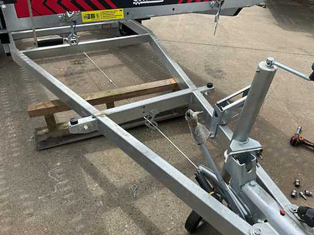Autotransporter kantelbaar 2700kg - ongebruikt - afbeelding 2 van  15