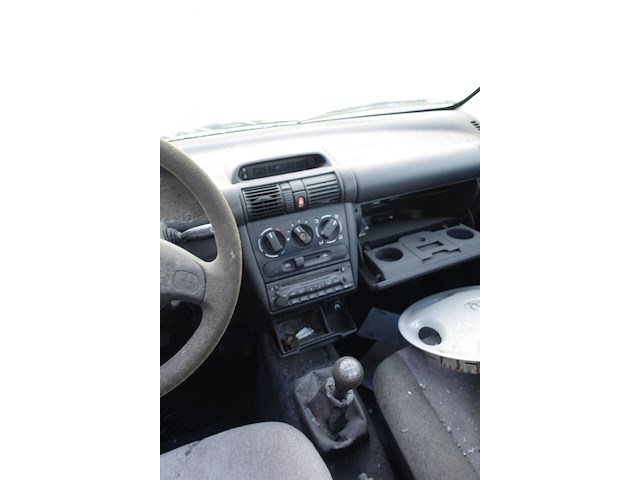 Autowrak opel corsa - afbeelding 7 van  7