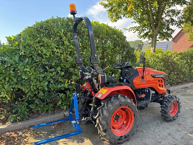 Avenger 26h minitractor - afbeelding 15 van  20