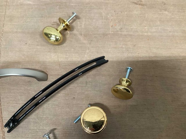 Avenue mix kavel diverse knoppen en grepen (104x) - afbeelding 3 van  10