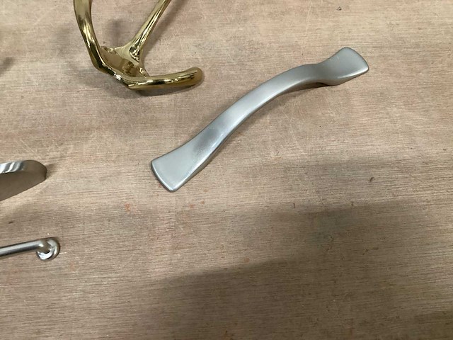 Avenue mix kavel diverse knoppen en grepen (125x) - afbeelding 4 van  7