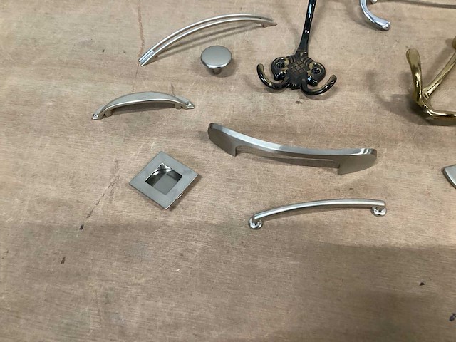 Avenue mix kavel diverse knoppen en grepen (125x) - afbeelding 5 van  7