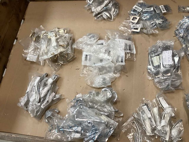 Avenue mix kavel diverse knoppen en grepen (125x) - afbeelding 7 van  7