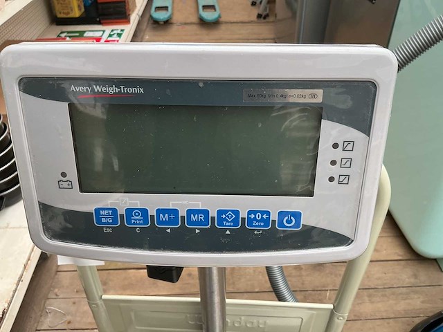 Avery weigh-tronix awb120 digitale platform weegschaal - afbeelding 3 van  4