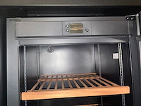 Avintage winecellar - afbeelding 3 van  5