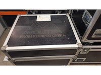 Avoliet - tijgeraanraking ii - avolieten tijgeraanraking ii - afbeelding 1 van  2