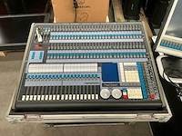 Avolites pearl expert lichttafel - afbeelding 1 van  6