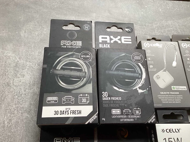 Axe, celly diverse auto accessoires (12x) - afbeelding 2 van  6