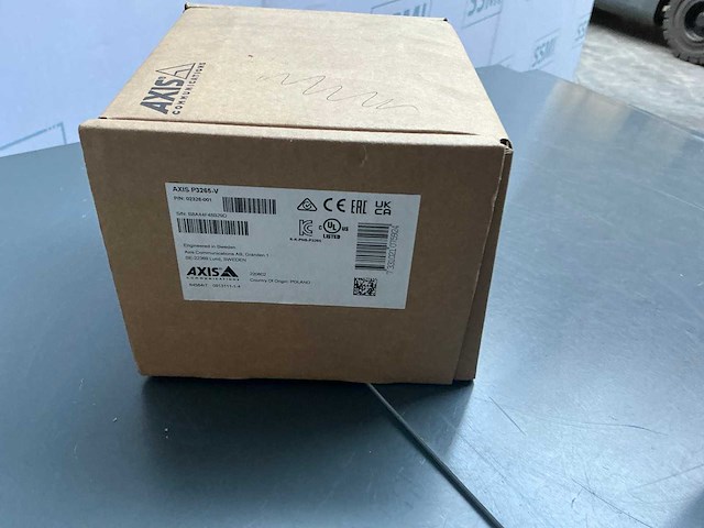 Axis p3265-v doom beveiligingscamera - afbeelding 2 van  3