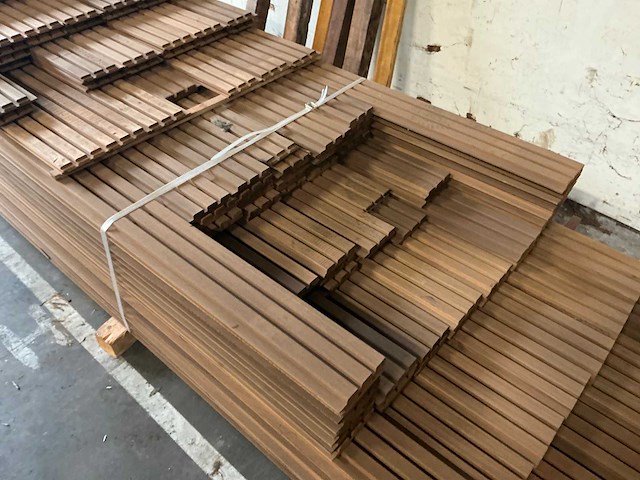 Ayous thermo 26x128 hardhout - afbeelding 3 van  6