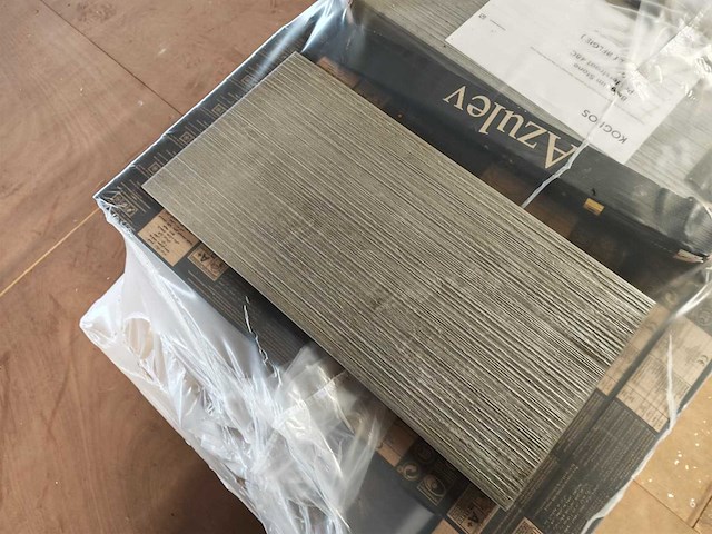 Azulev timeless saw gris wandtegel 30x60 cm 21,07 m² - afbeelding 1 van  7