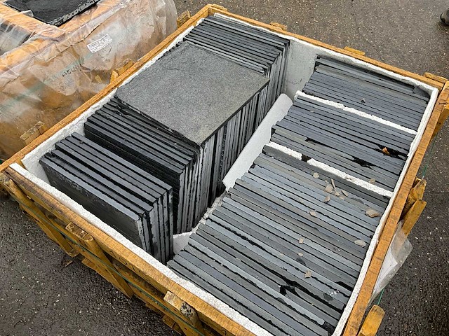 B black grafitte stone cotage natuursteen tuintegels ca. 43,32m2 - afbeelding 2 van  3