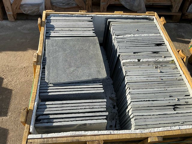 B black natuursteen tuintegel ca. 30,32m2 - afbeelding 3 van  6